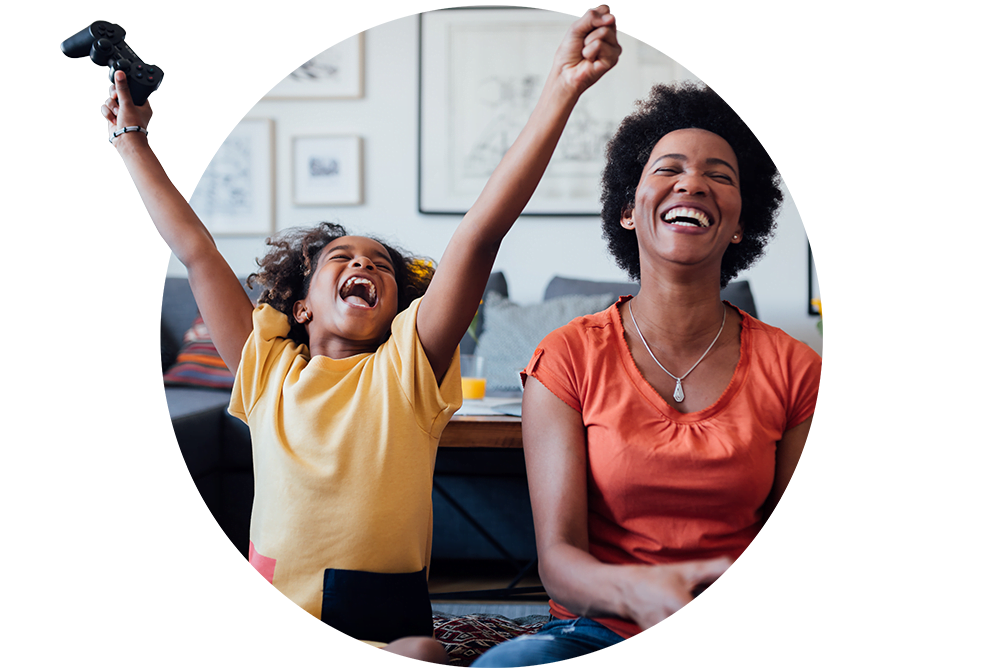 MomDaughterGamerCircle