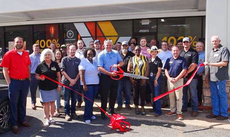 Vexus Fiber™ Holds Ribbon Cutting Event for New Retail Store in Nacogdoches, TX